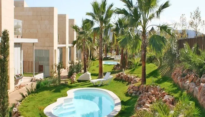 L' Escala Resort 3*