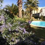 L' Escala Resort 4*