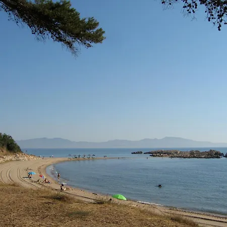 Aparthotel L' Escala Resort 3*
