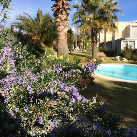 L' Escala Resort 4*