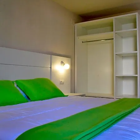Aparthotel L' Escala Resort