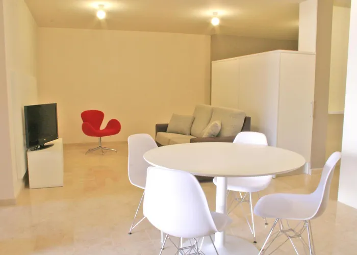 Lägenhetshotell L' Escala Resort 3*