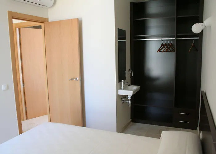 L' Escala Resort Aparthotel 3*