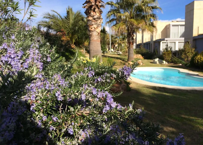 L' Escala Resort 3*