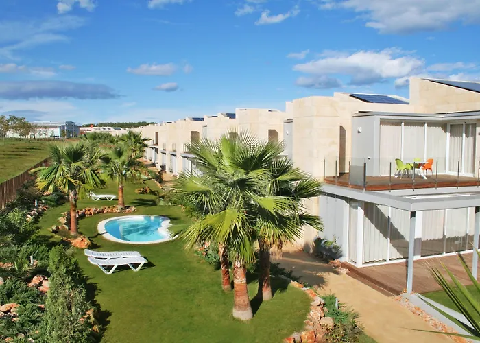 L' Escala Resort 3*